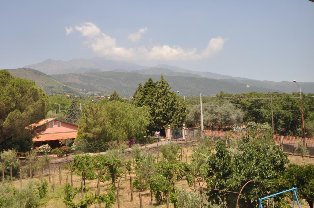 أتشيريالي Villa Carolea المظهر الخارجي الصورة